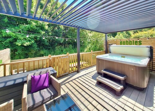 Spa Escape (Pet Garden & EV charger)