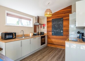 Fridge, oven, stovetop, toaster
