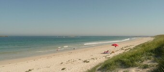 Holiday Home in Guissény near Beaches