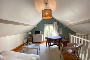 1 makuuhuone, vauvan matkasänky, ilmainen Wi-Fi