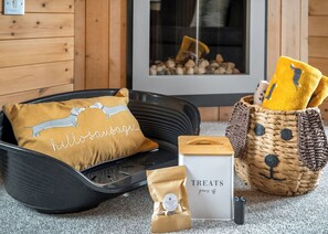 Unclassified image, 4 of 15, button