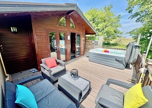 Terrace/patio - 2 bedroom accommodation in Raywell, Beverley (Raywell, Beverley)