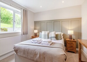 Unclassified image, 5 of 19, button