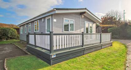 Superior Lodge Plus 4