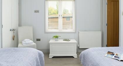 2 bedroom accommodation in Bury St Edmunds