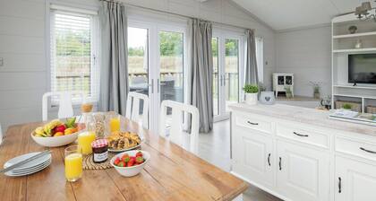 2 bedroom accommodation in Bury St Edmunds