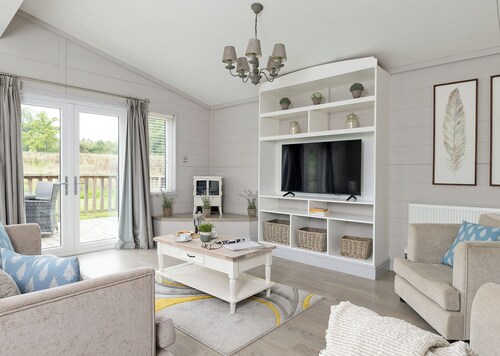 2 bedroom accommodation in Bury St Edmunds