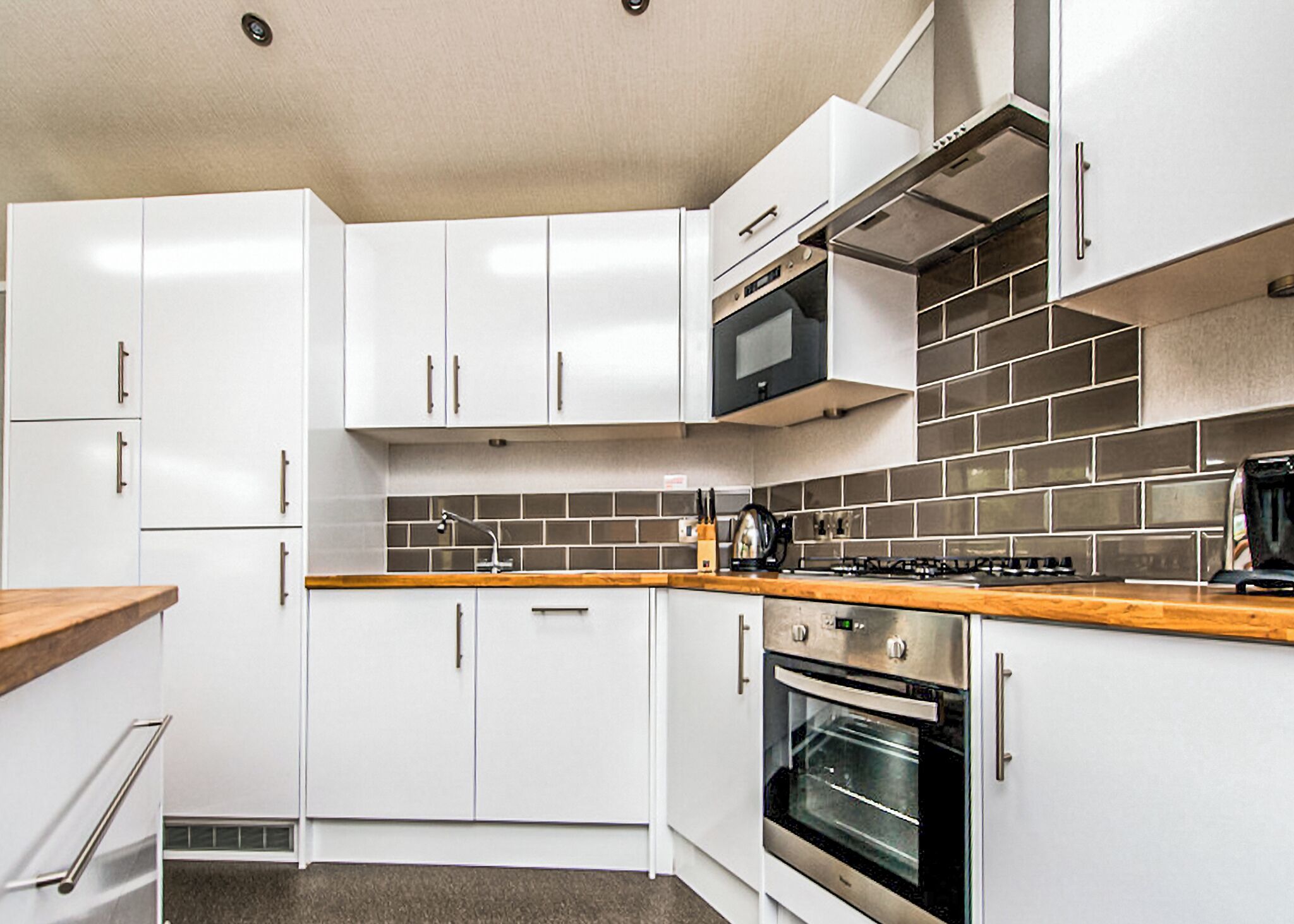 Fridge, oven, stovetop, toaster
