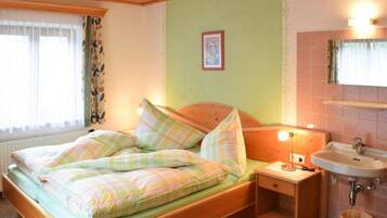 3 Schlafzimmer, Reisekinderbett, kostenloses WLAN