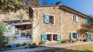 Exterior - Magnificent Mas Provençal in the southern Luberon (Lauris)