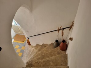 Interior - Magnificent Mas Provençal in the southern Luberon (Lauris)