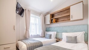 2 bedrooms, free WiFi - 2 bedroom accommodation in Skirlaugh, Nr Hull (Skirlaugh, Nr Hull)