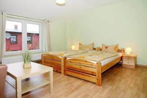 2 chambres, lit parapluie, Wi-Fi gratuit, draps fournis