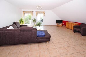 Smart TV - Ferienwohnung, Röbel an der Müritz (Röbel an der Müritz)