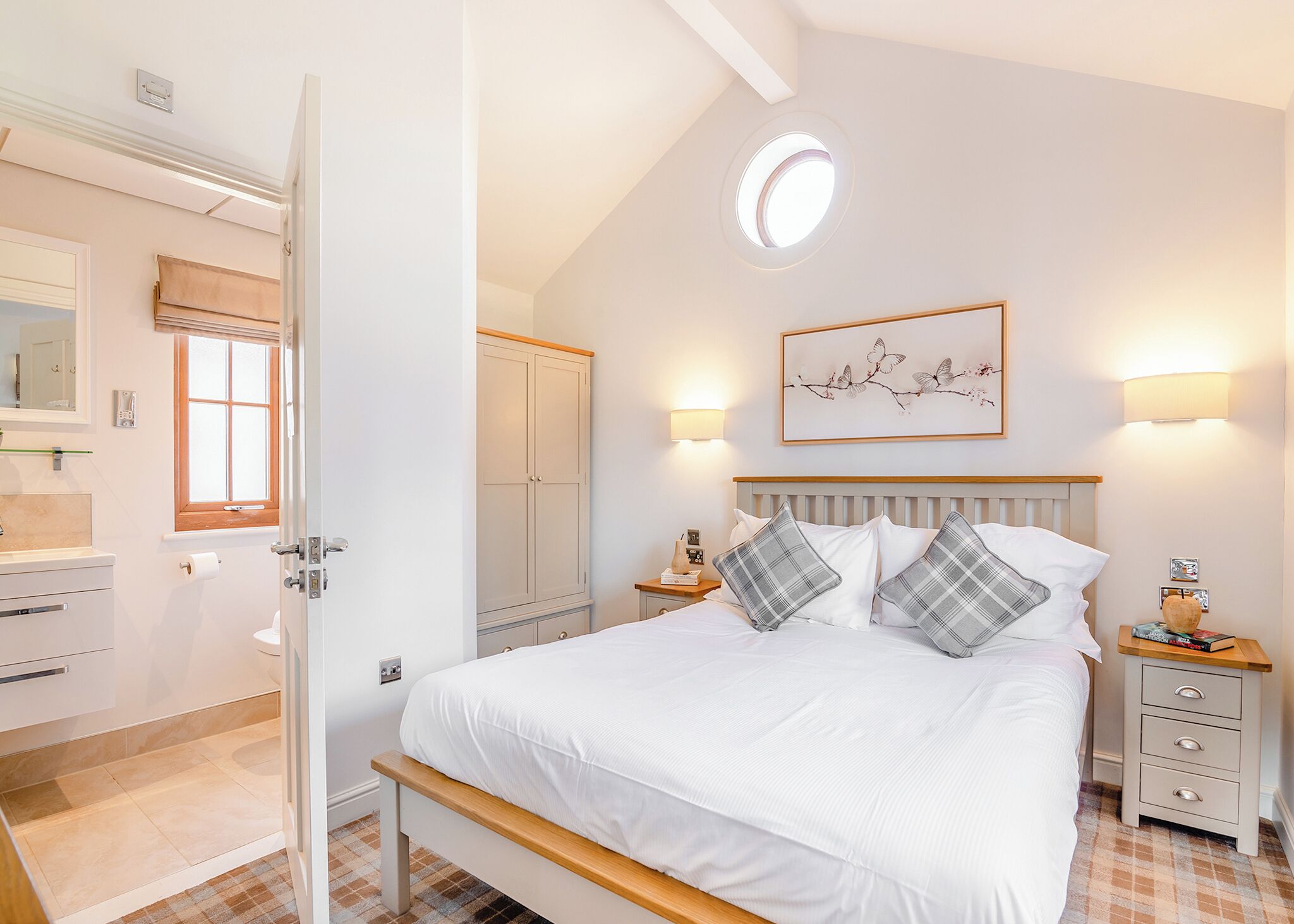 2 bedrooms, WiFi (surcharge)