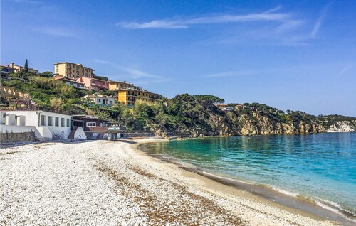 1 bedroom amazing apartment in Lacona (LI)