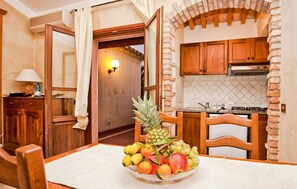 Refrigerador, microondas, parrilla de estufa y lavavajillas 