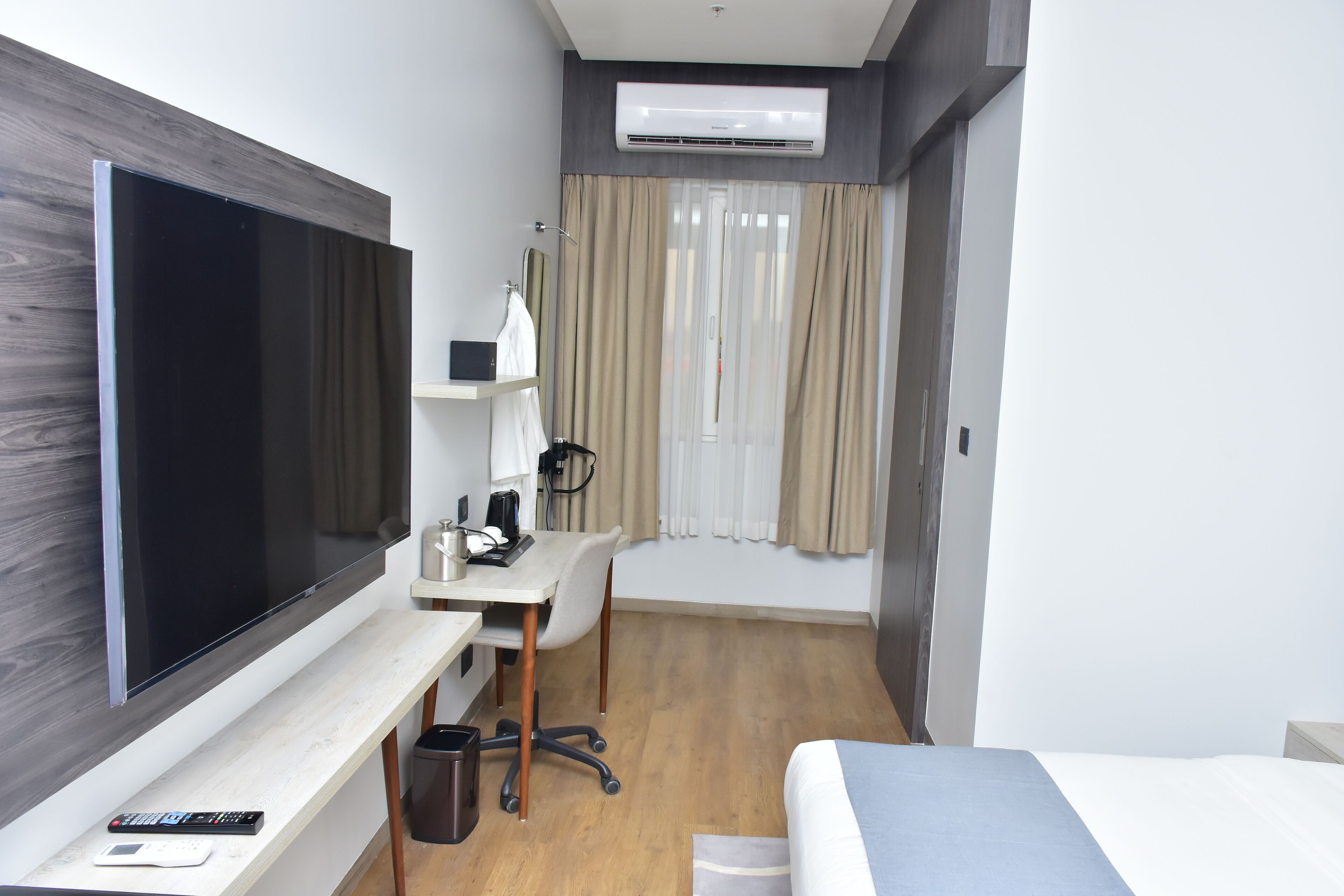 standard room | 1 bedroom, egyptian cotton sheets, premium bedding, minibar