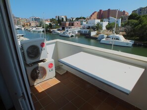 Property grounds - Apartment for 6 with pool, 700m from the beach (Roses)