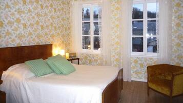 2 slaapkamers, reisbedje, wifi