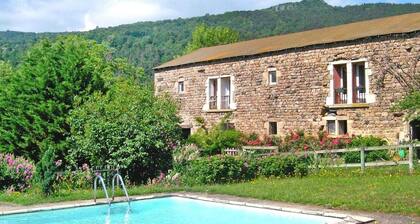 Rural Pool Retreat in the Hills