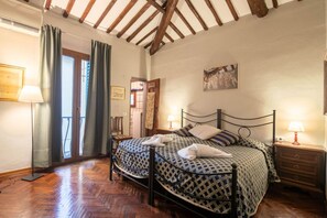 3 bedrooms, iron/ironing board, travel crib, WiFi