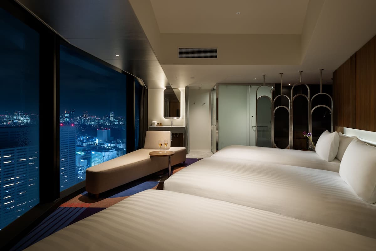 Premier Triple Room, 3 Twin Beds | 1 bedroom, hypo-allergenic bedding, in-room safe, free WiFi