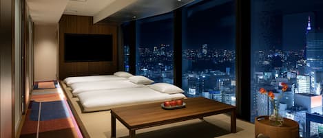 Suite (Japanese) | In-room safe, free WiFi, bed sheets