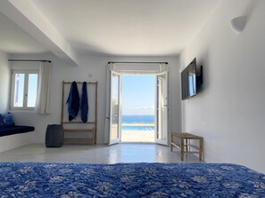 5 bedrooms, in-room safe, iron/ironing board, travel crib