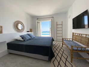 5 bedrooms, in-room safe, iron/ironing board, travel crib