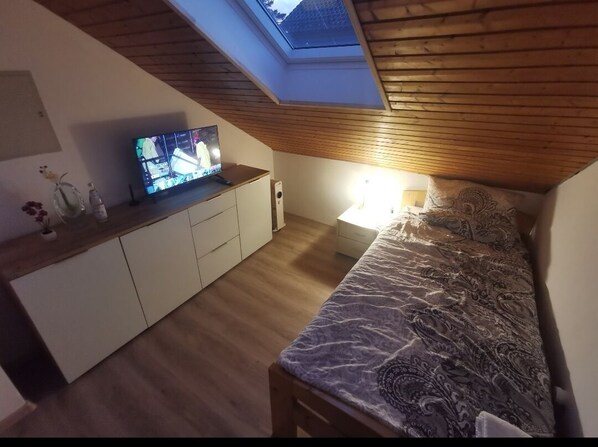 4 Schlafzimmer, kostenloses WLAN, Bettwäsche
