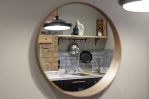 House | Private kitchen - Beautiful 3 Bed House - Habita Property (Plymouth)