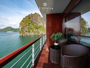 Balcony - Erina Cruise (Ha Long)