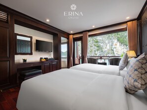 Junior Twin Suite, Balcony - Erina Cruise (Ha Long)