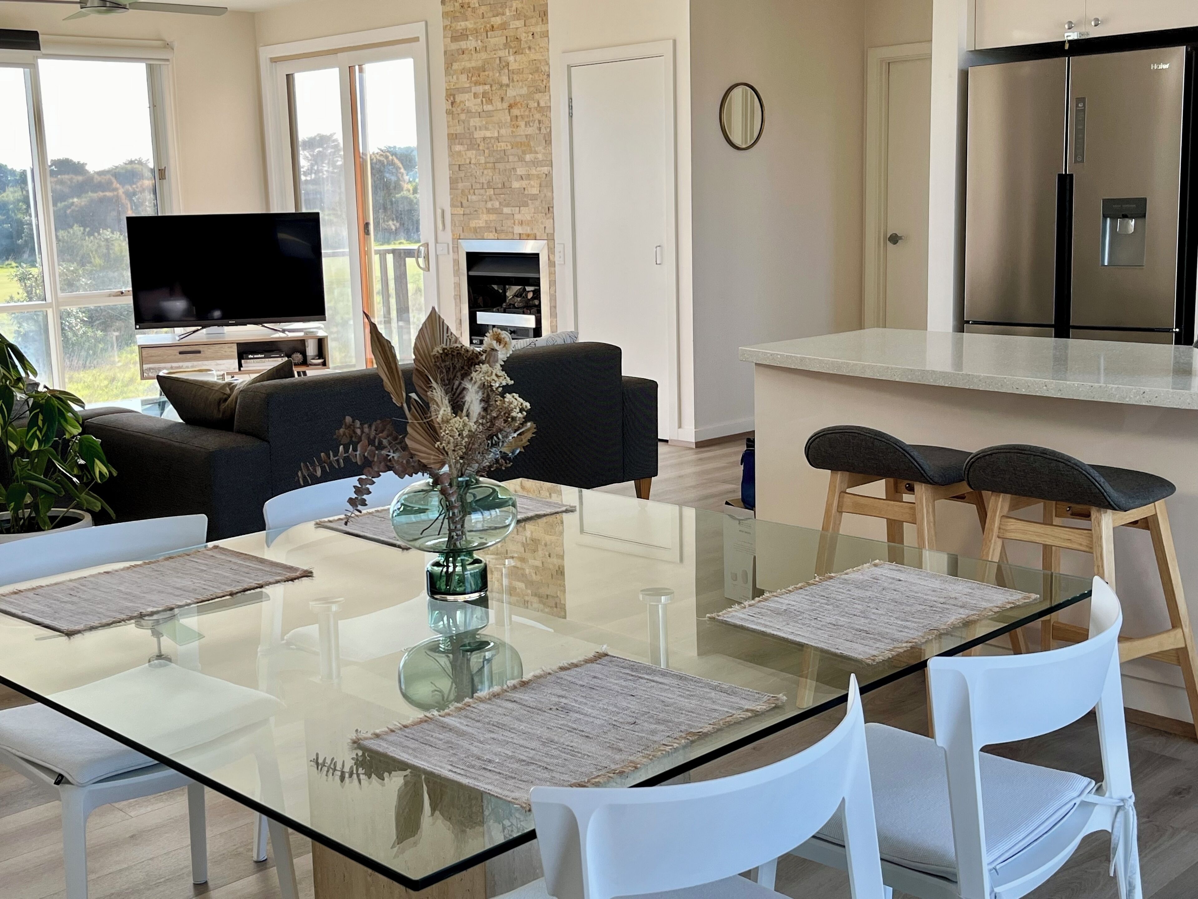 Kitchen/Dining/Lounge (upstairs)