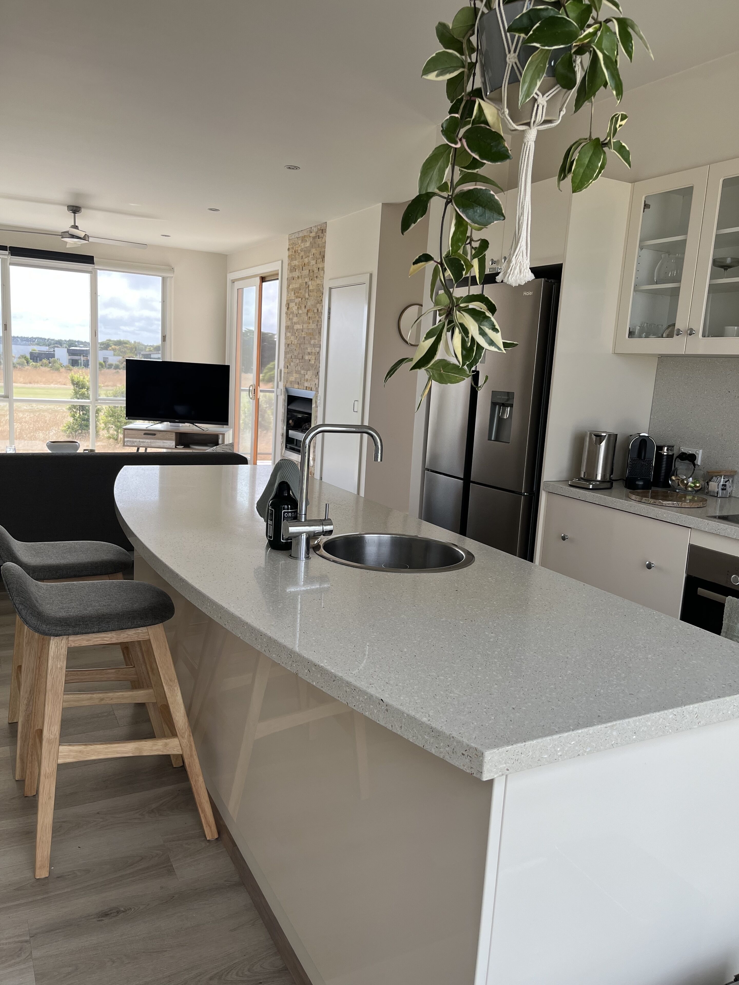 Kitchen (upstairs)
