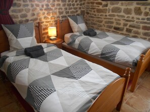 2 Schlafzimmer, Bügeleisen/Bügelbrett, WLAN, Bettwäsche