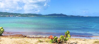 Anchor's Away - 2 bed / 2 bath harbor view condo- beach and pool.