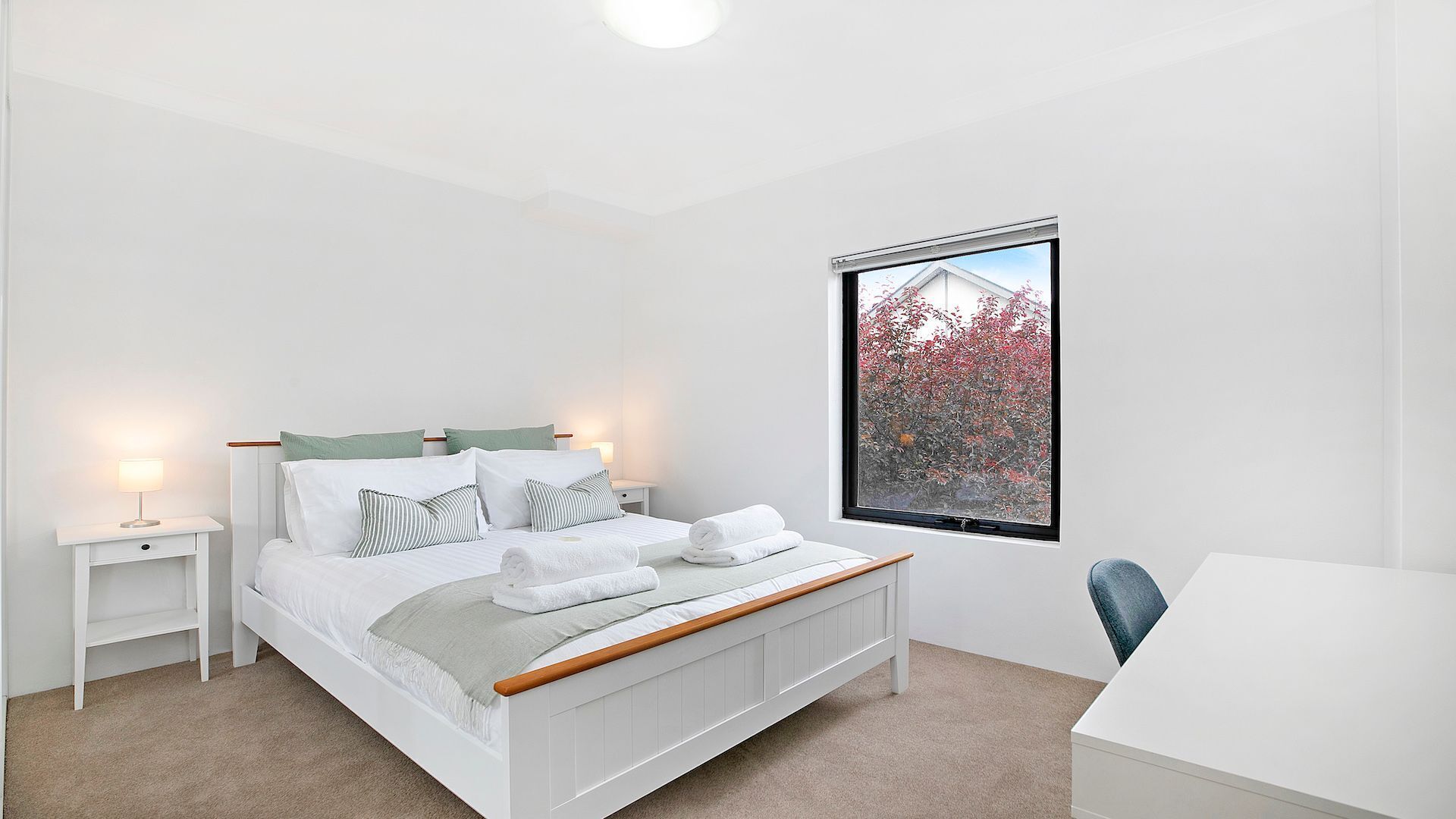 3 Schlafzimmer, Schreibtisch, Bügeleisen/Bügelbrett, Reisekinderbett