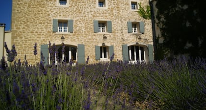 LE MOULIN VIEUX **** authentisches provenzalisches Bauernhaus mit beheiztem Pool