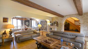 Smart TV, video games, DVD player, table tennis