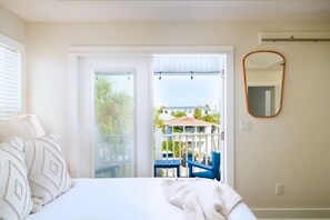 3 bedrooms, iron/ironing board, travel crib, free WiFi