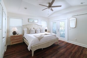 3 bedrooms, iron/ironing board, travel crib, free WiFi