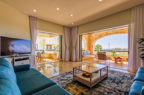 Cap Cana Hideaway @ Golden Bear near Golf & Beach