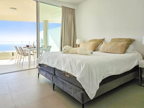 2 bedrooms, iron/ironing board, travel crib, free WiFi
