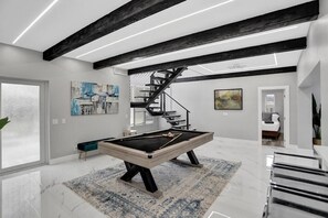 Spielezimmer