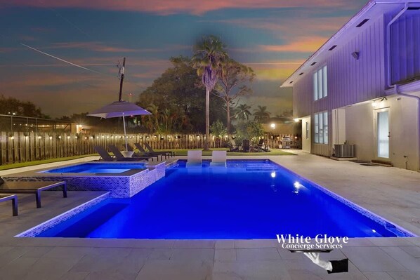 Beheizter Pool