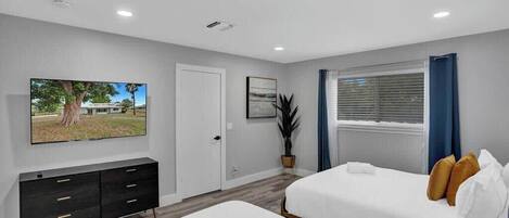6 bedrooms, iron/ironing board, travel crib, WiFi