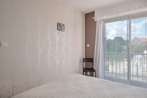 مكواة/لوح كي وواي فاي مجانًا