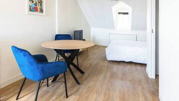 1 bedroom, iron/ironing board, travel cot, WiFi